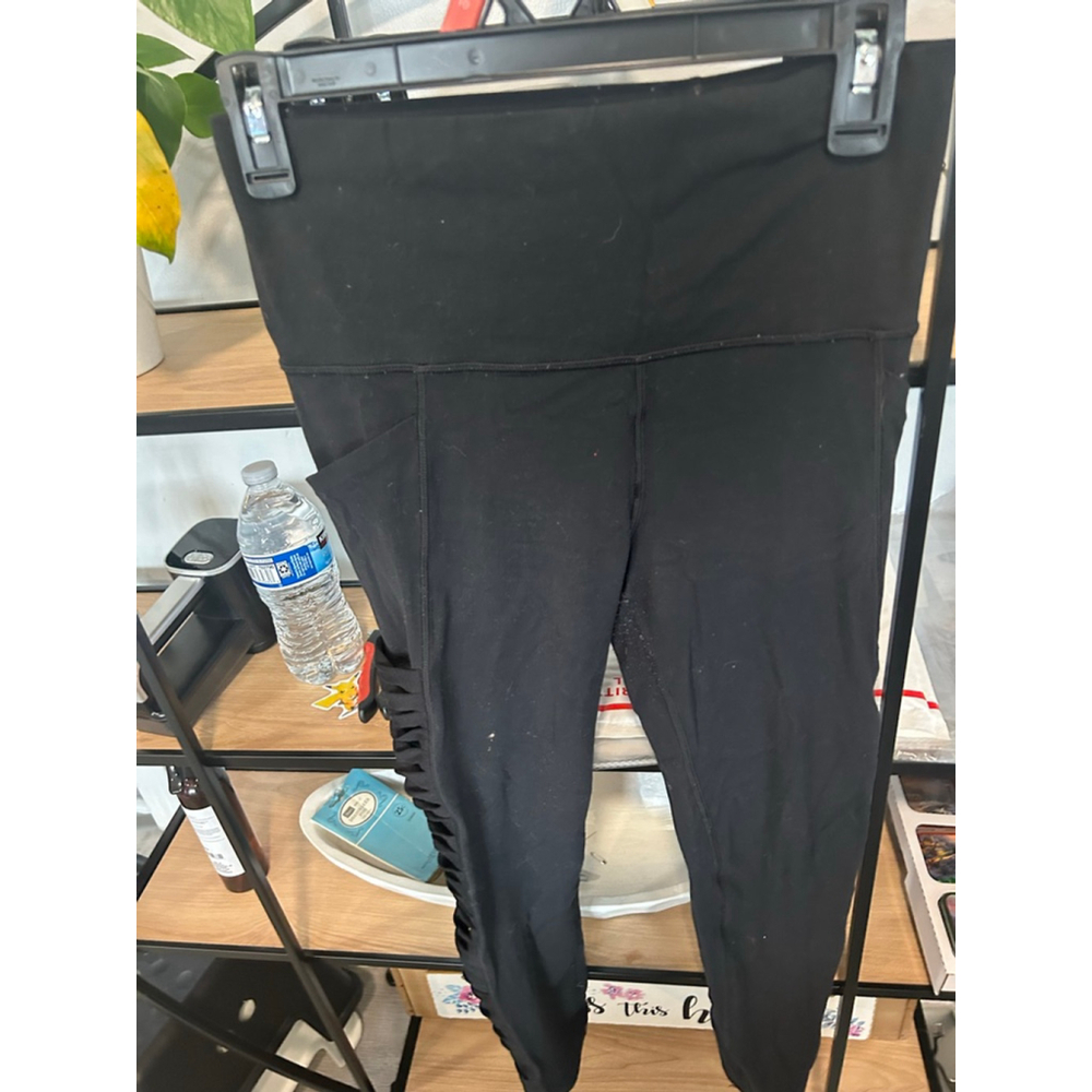 Women's Athleta Salutation 7/8 Tight in Powervita S Black Leggings